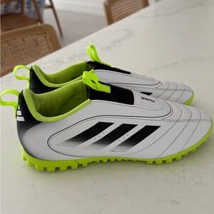 Adidas Unisex-Child Goletto IX Laceless Turf - Big Kid Size 6